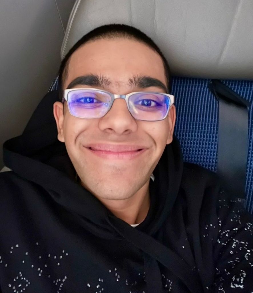 N3on - the Banner & Stakefan